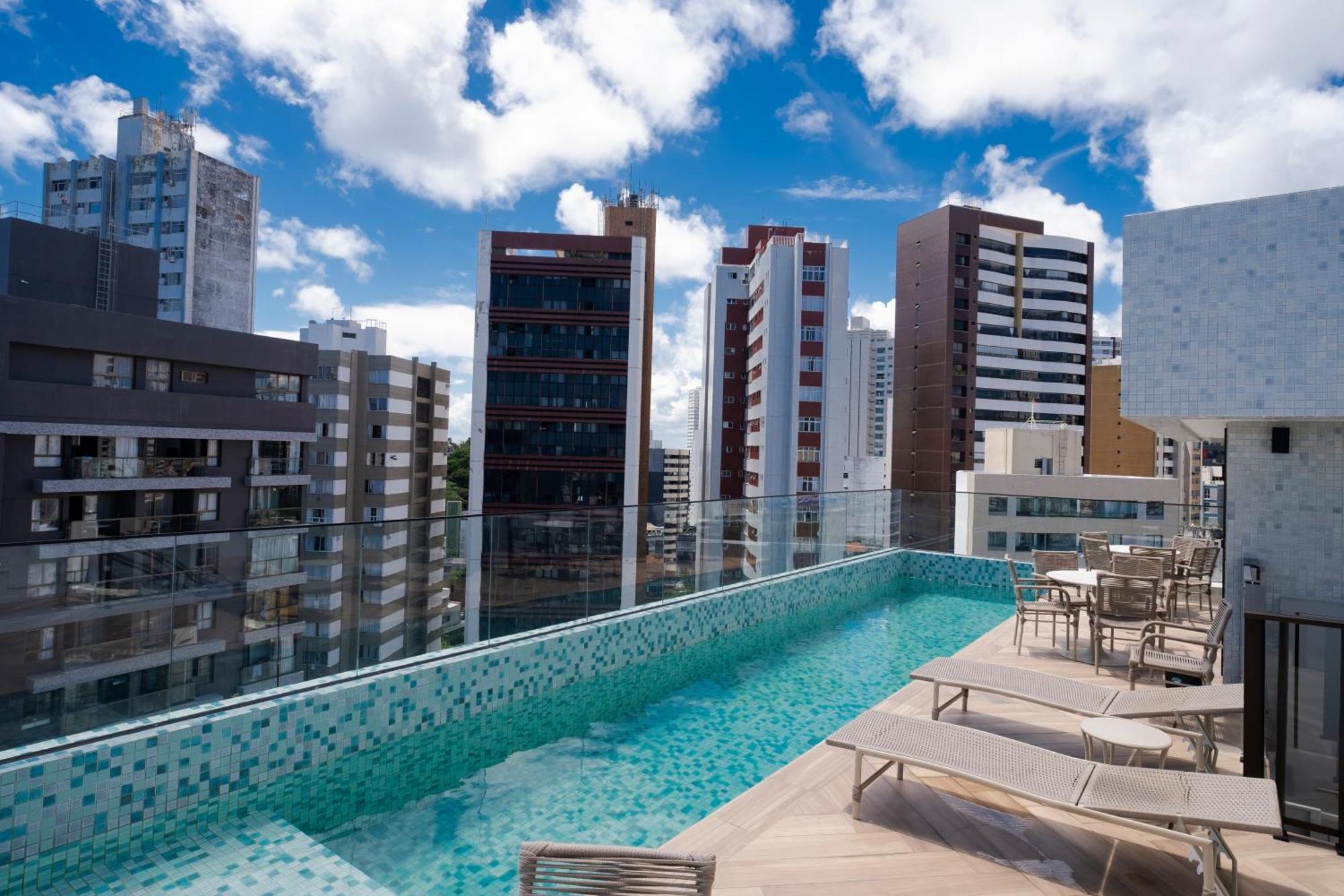 Apartamento Zn Barra Salvador